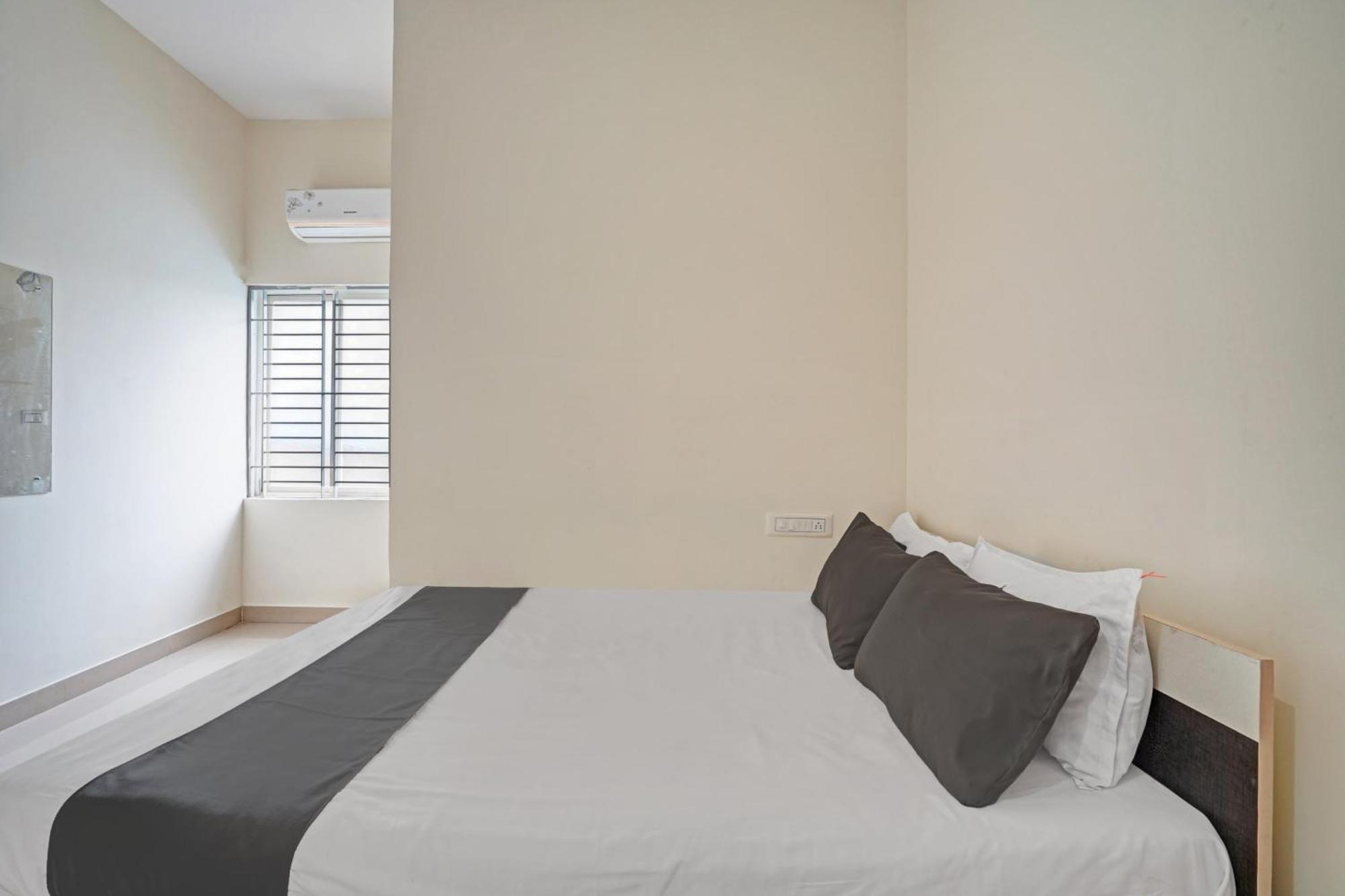 Hotel O Mg Boarding And Lodging Bangalore Esterno foto