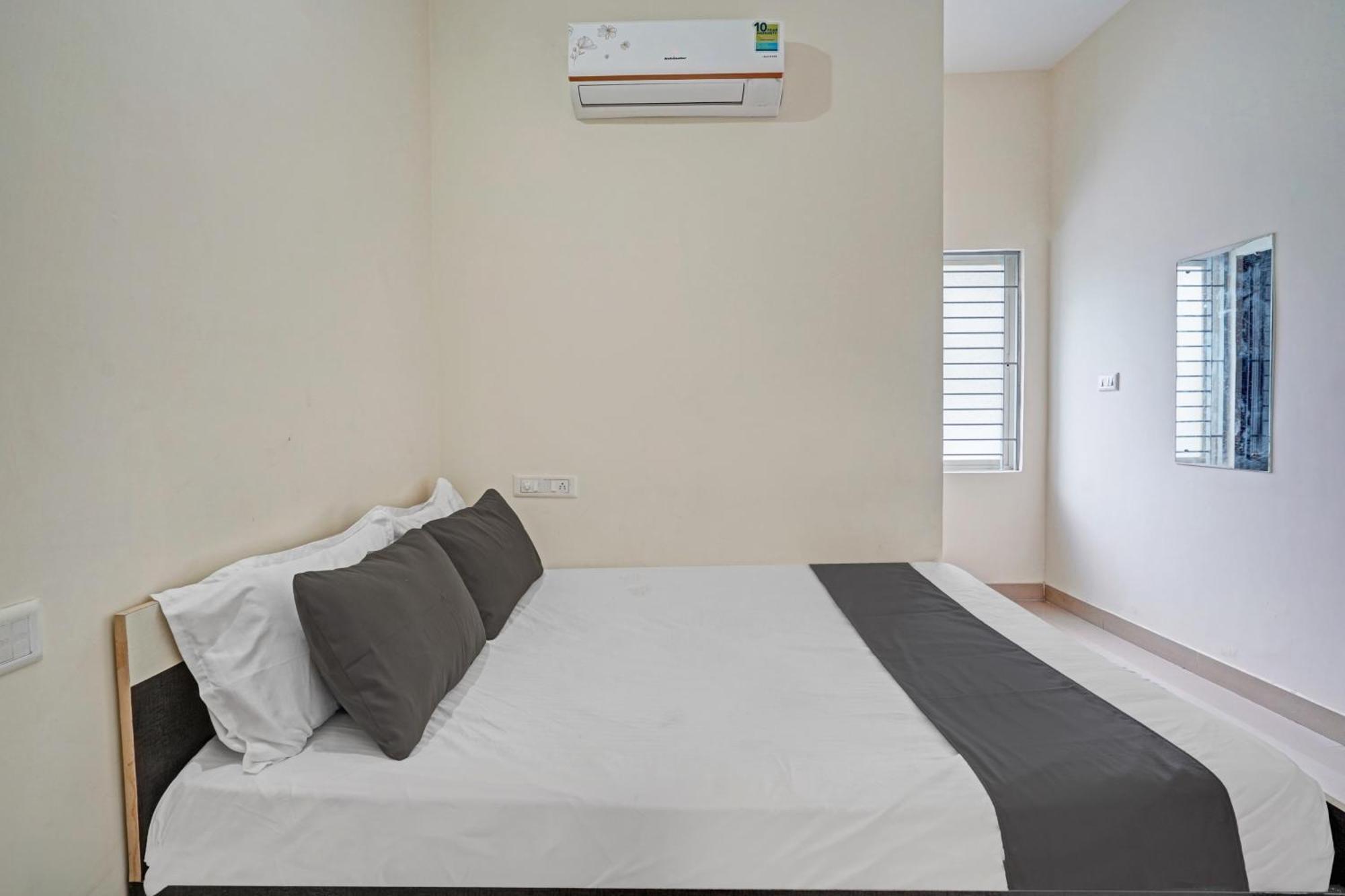 Hotel O Mg Boarding And Lodging Bangalore Esterno foto
